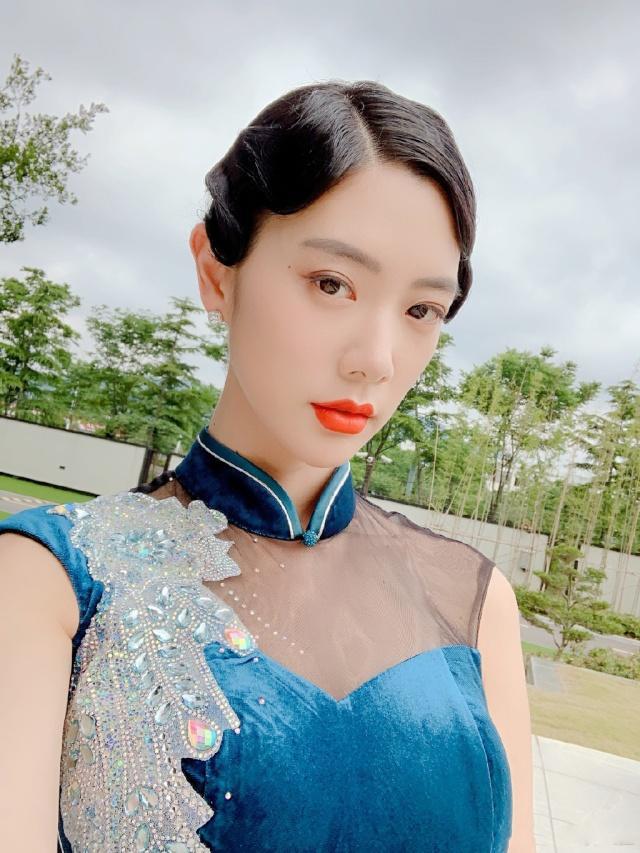 梦连直播拔萝卜 萝卜番